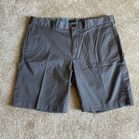 J.Crew stretch Chino shorts, size 35 - Picture 1 of 5